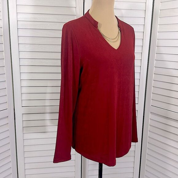 Travelers By Chico's Top Size 1 (8) Emerald Red NWOT - Picture 7 of 16